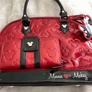 Minnie Mouse handbag and wallet